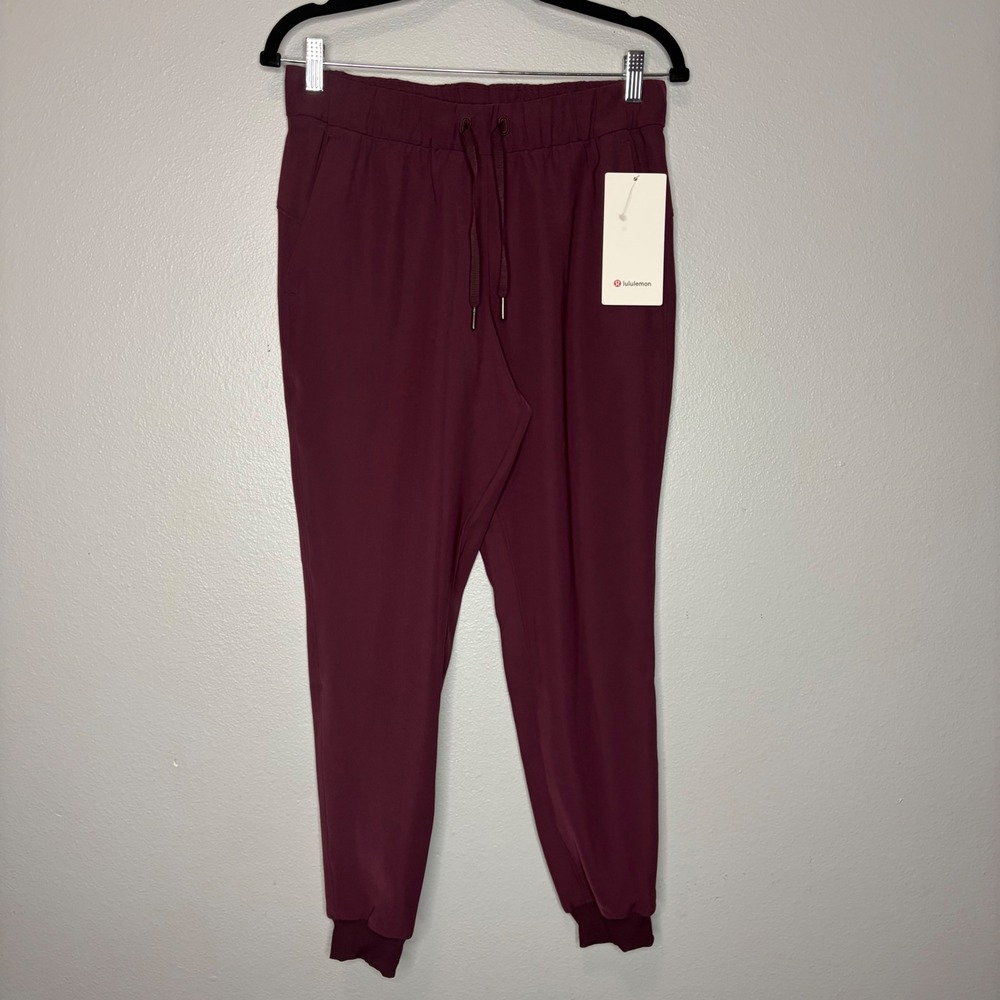 Lululemon On the Fly Jogger 28 Cassis Burgundy LW5BZDS Women Size 6 New Athletic - Picture 3 of 13